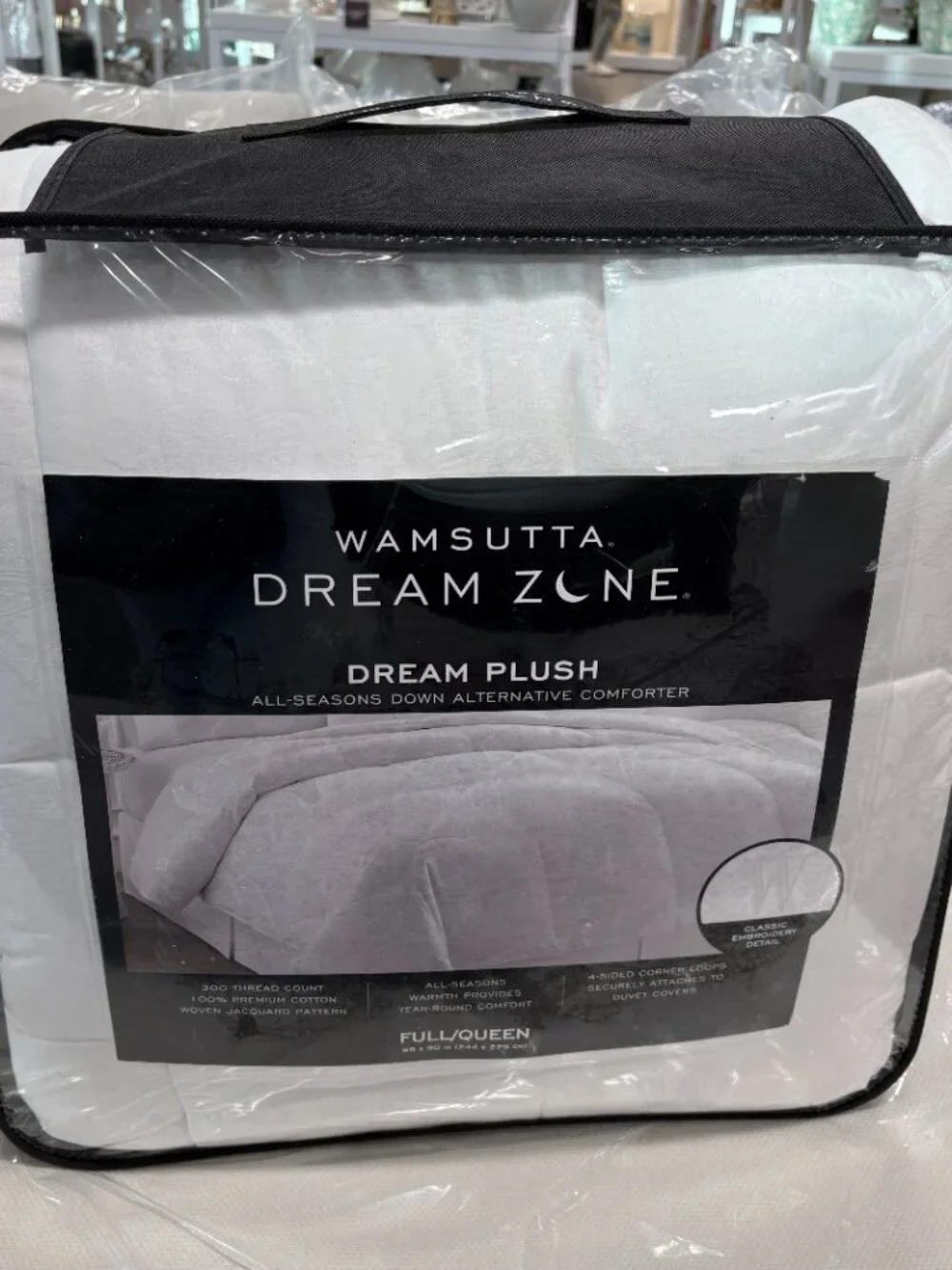 Wamsutta Dream Zone Alternative Down Dream Plush Comforter All Seasons Queen New